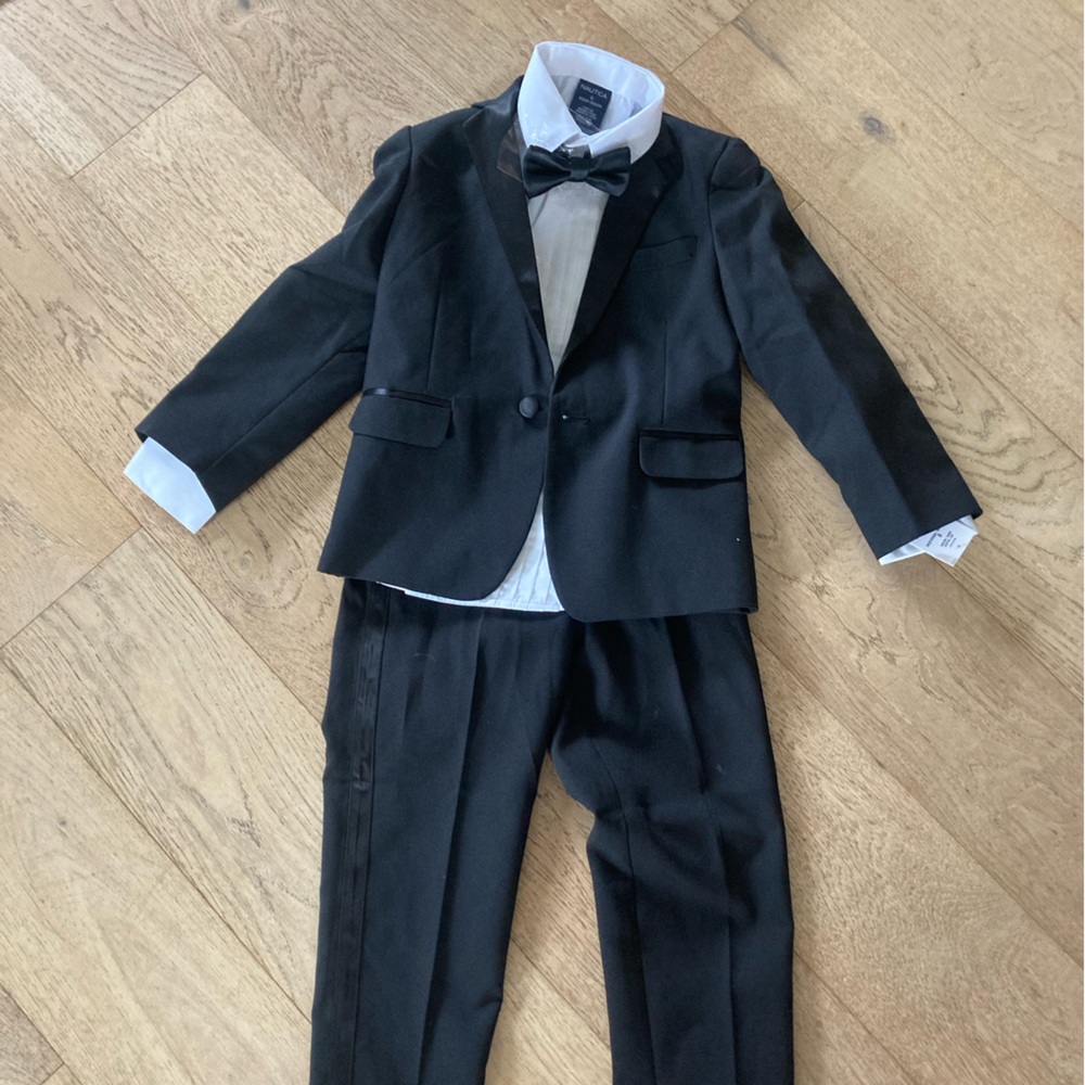 Nautica boys suit tuxedo